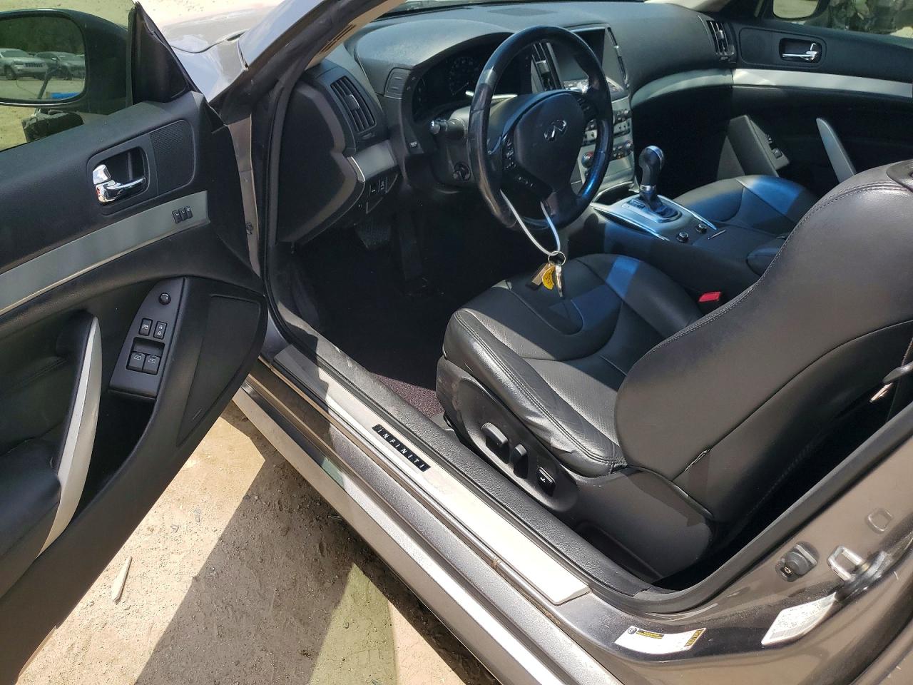 INFINITI G37 Coupe Journey