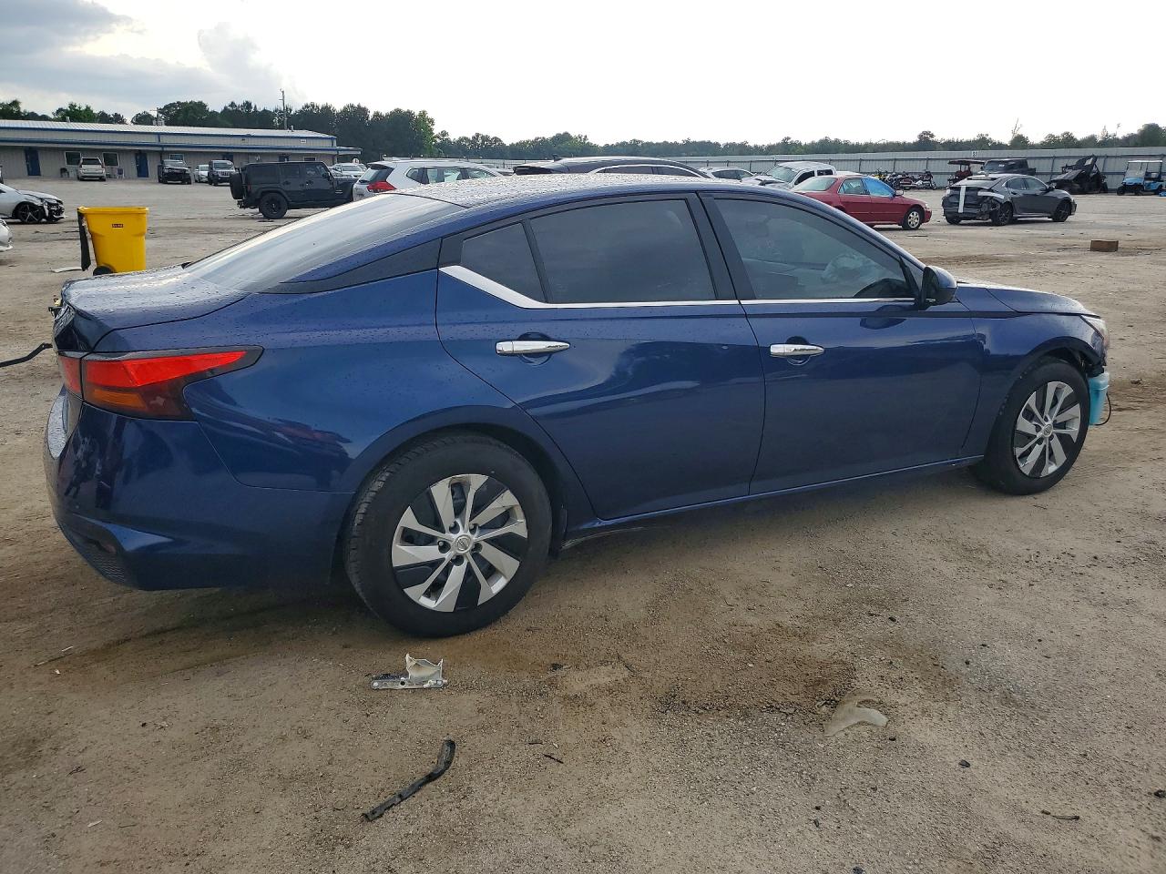 Nissan Altima S