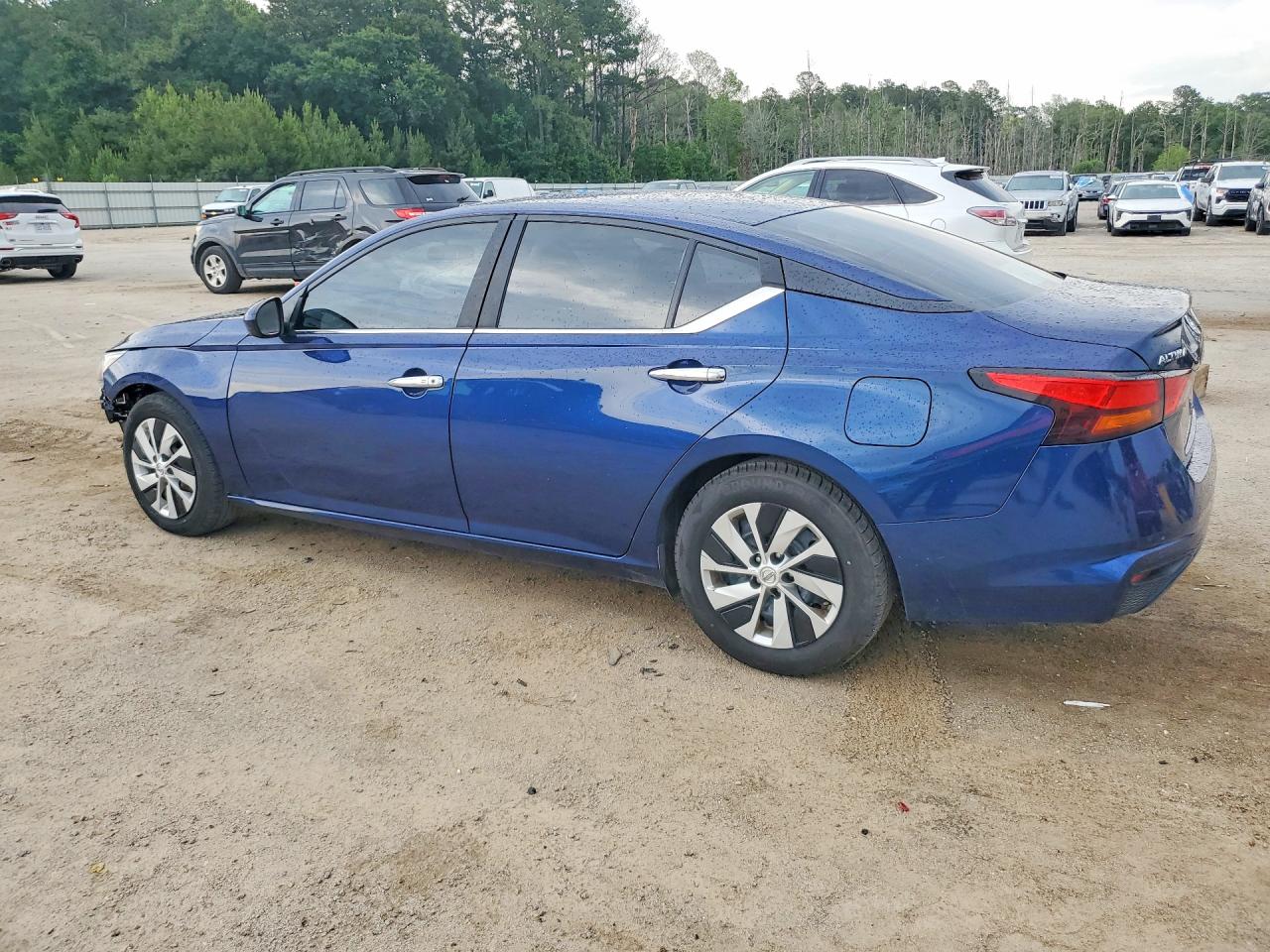 Nissan Altima S