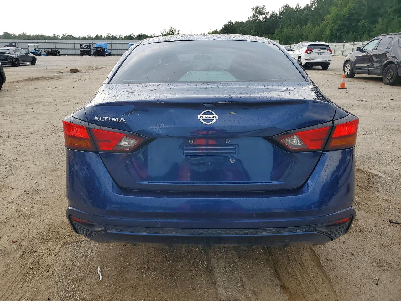 Nissan Altima S