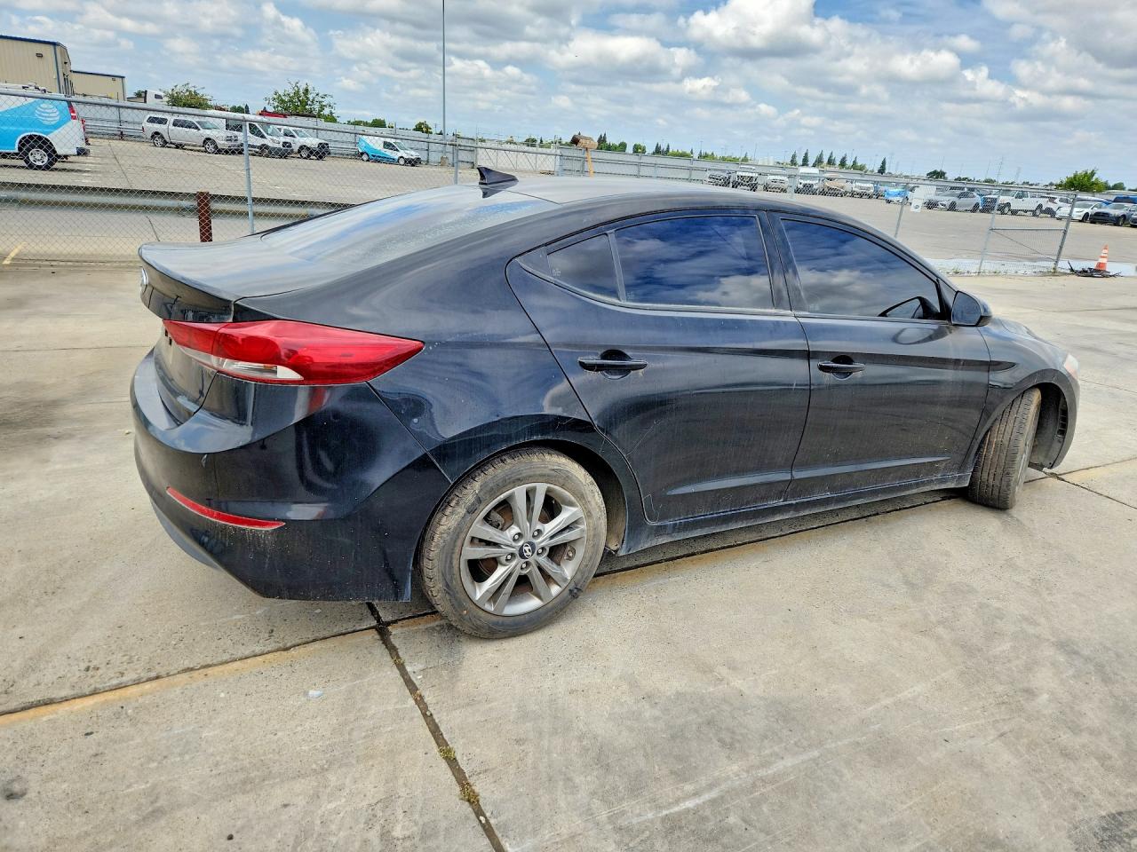 Hyundai ELANTRA Sel
