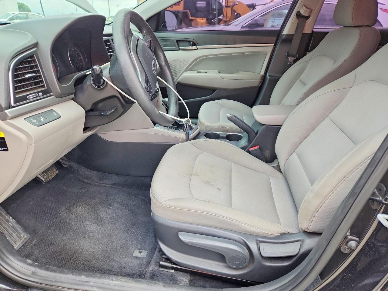 Hyundai ELANTRA Sel