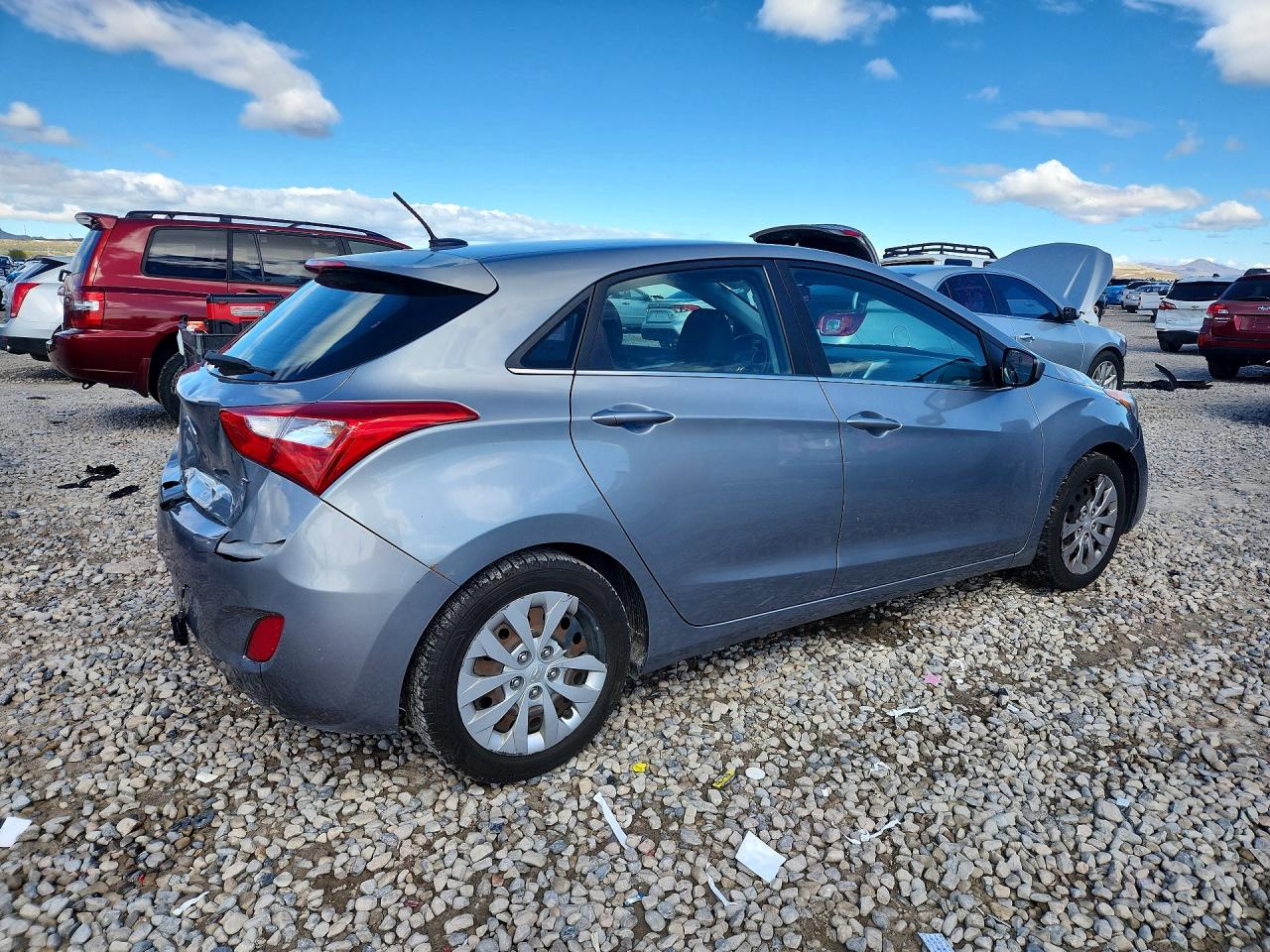 Hyundai ELANTRA Base