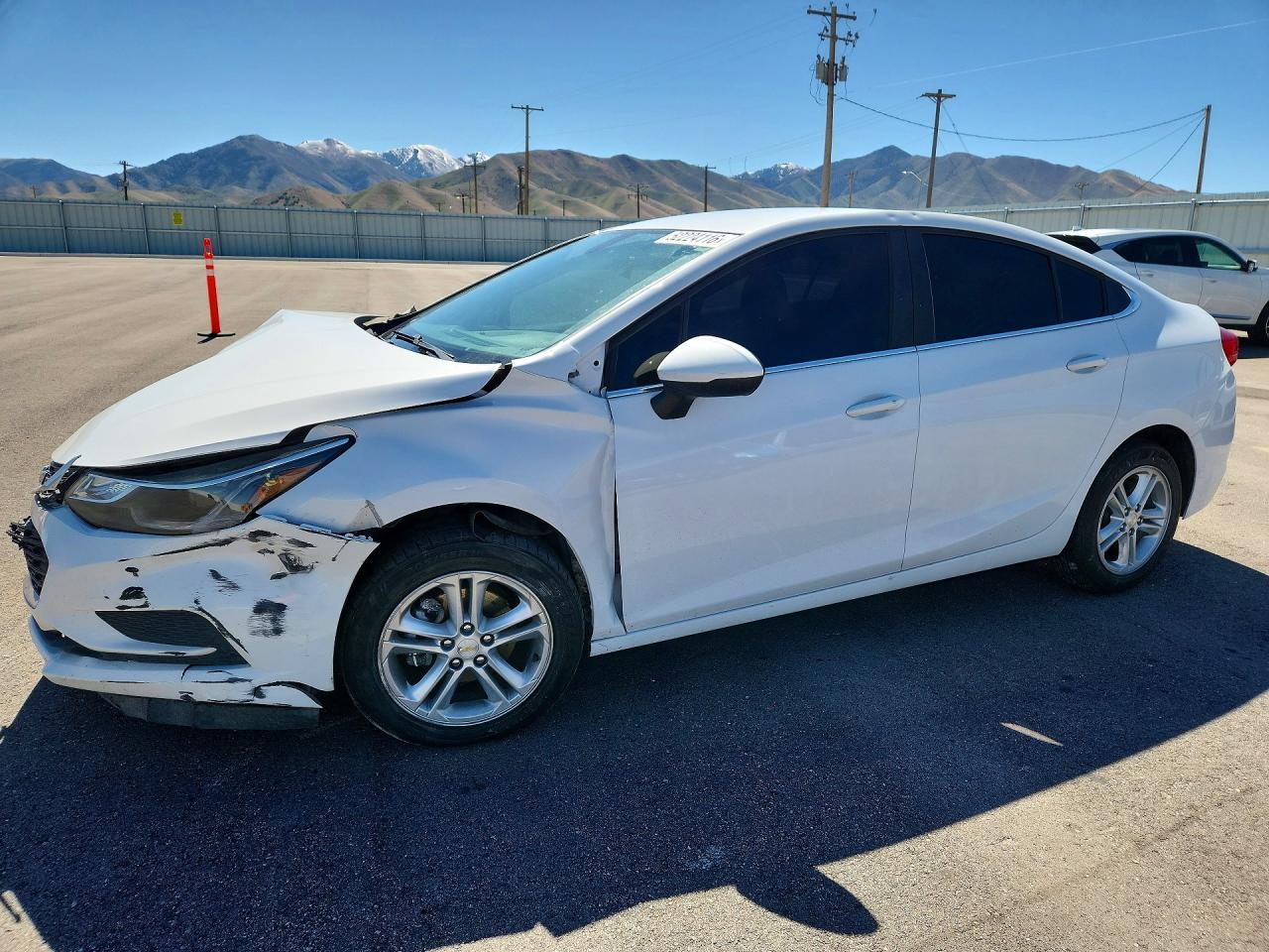 Salvage Chevrolet Cruze Image