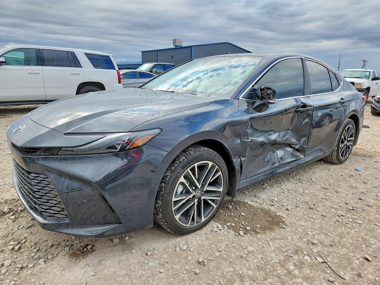 Salvage Toyota Camry Image