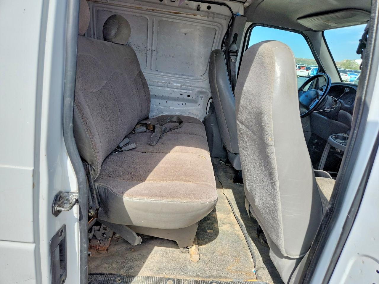 Ford Econoline E350 Van