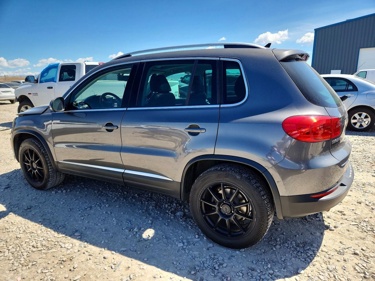 Volkswagen Tiguan S