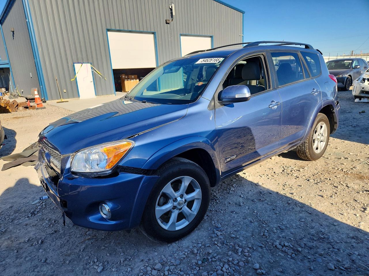 Salvage Toyota RAV4 Image