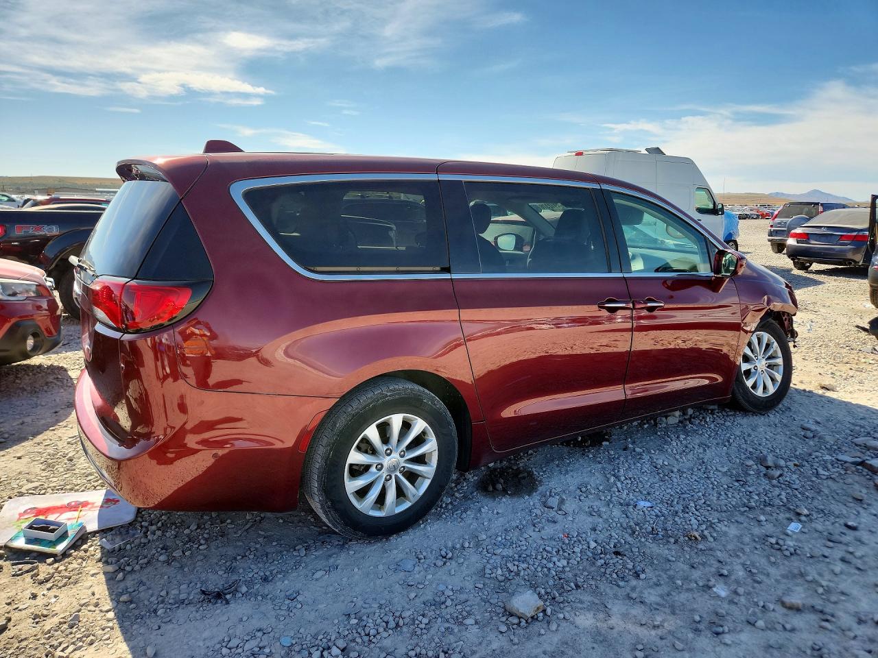 Chrysler Pacifica Touring Plus