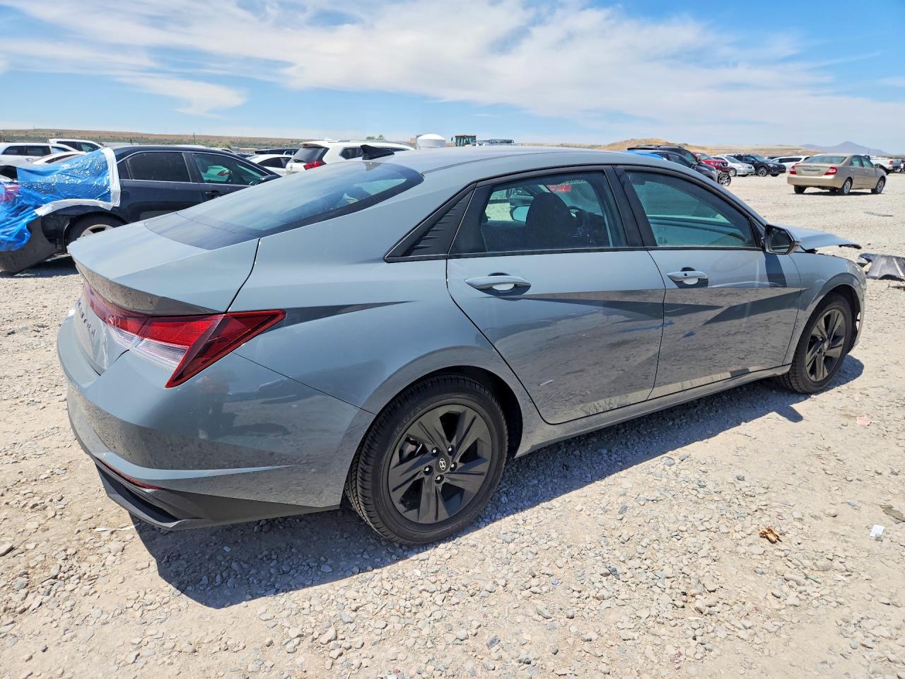 Hyundai ELANTRA Sel