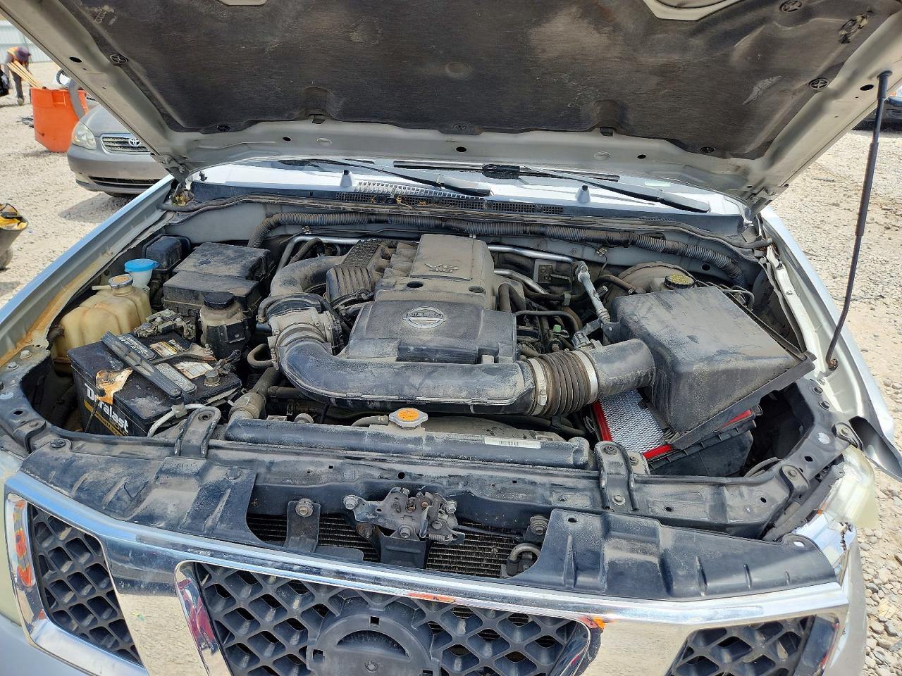 Nissan Frontier Se V6