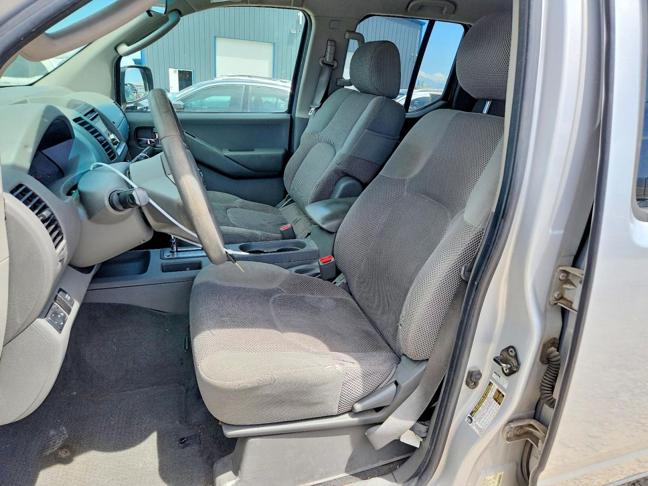 Nissan Frontier Se V6
