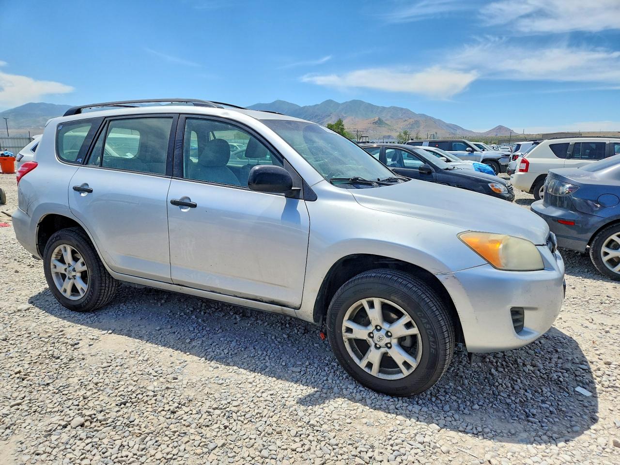 Toyota RAV4 Base