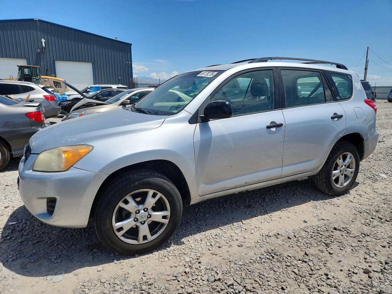 Salvage Toyota RAV4 Image