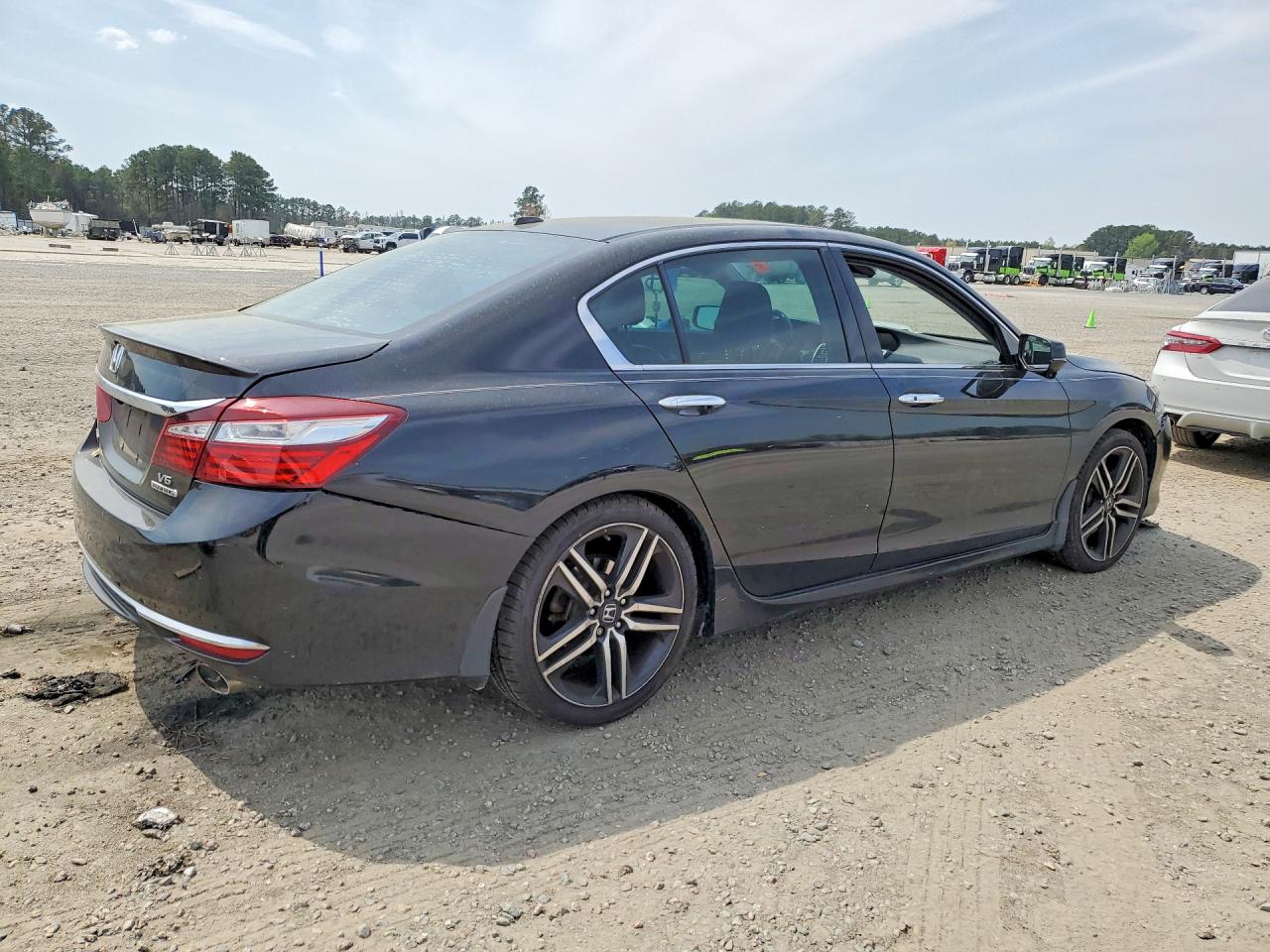 Honda Accord Touring