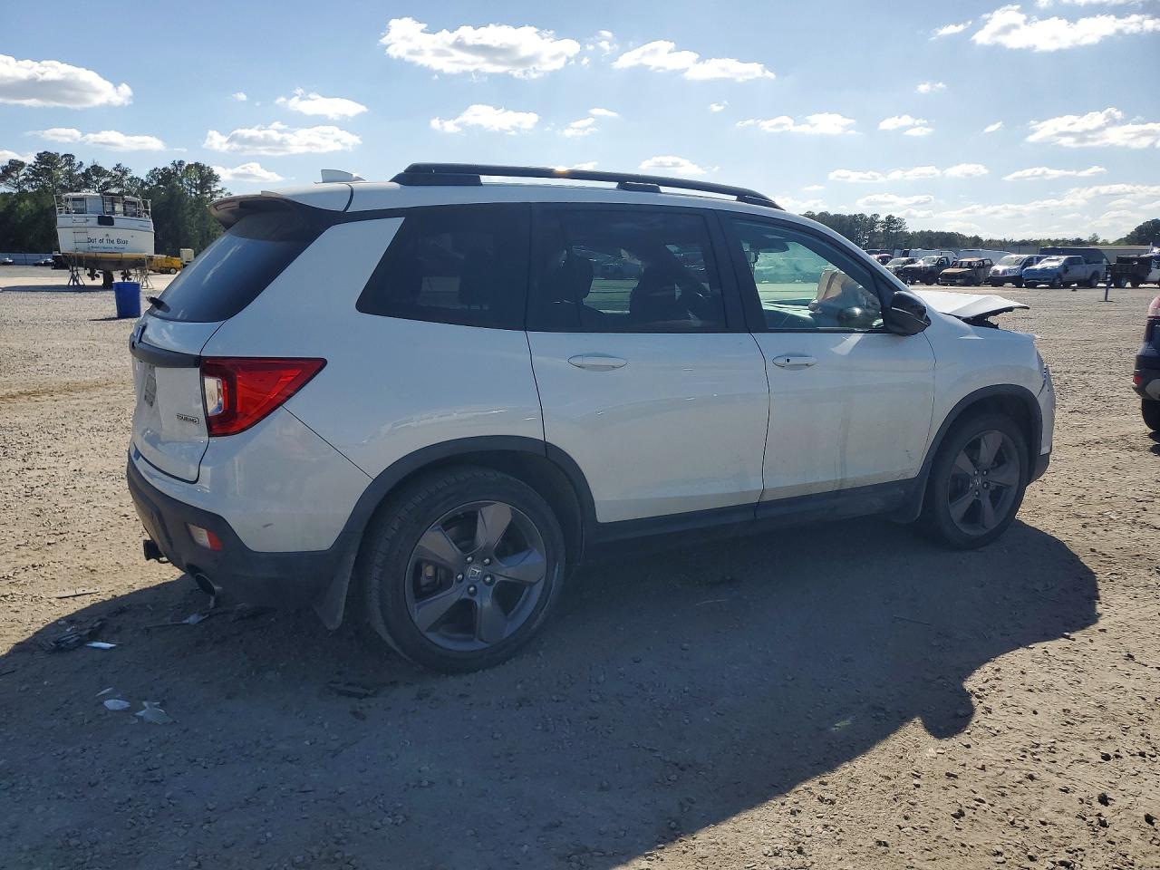 Honda Passport Touring