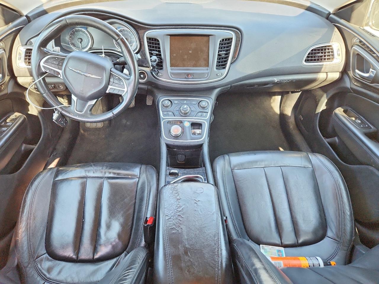Chrysler 200 C
