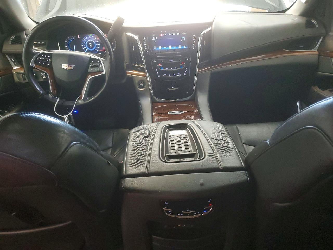 Cadillac Escalade Esv Premium