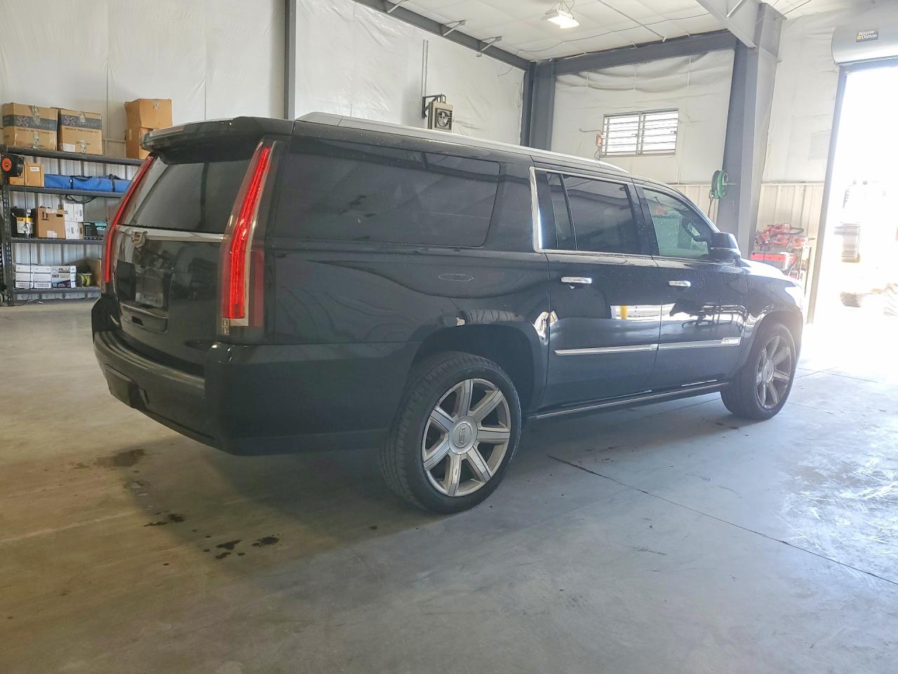 Cadillac Escalade Esv Premium