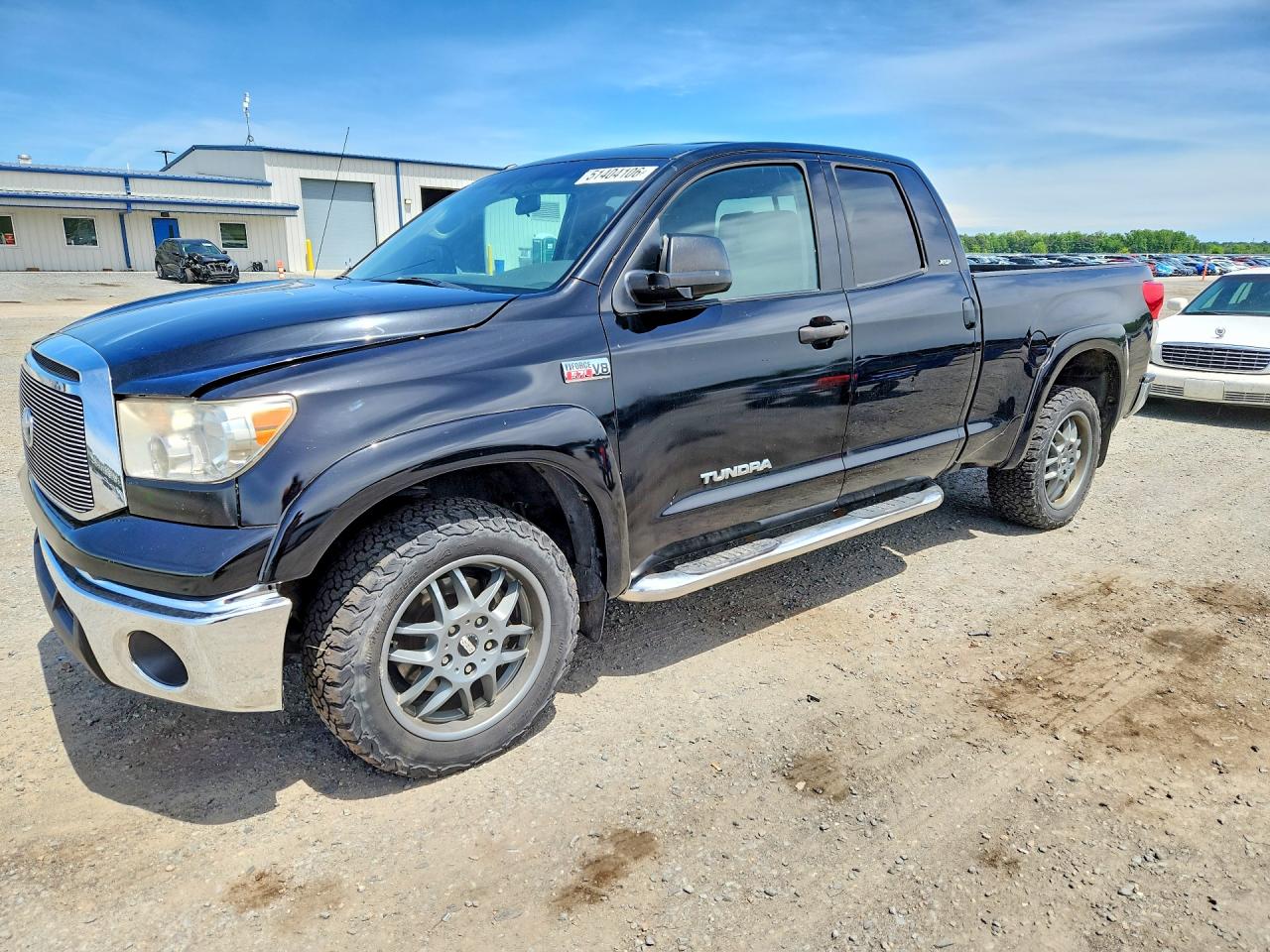 Salvage Toyota Tundra Image