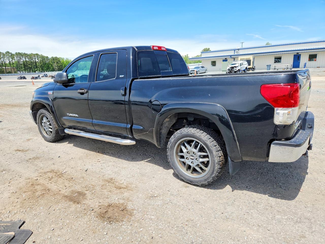 Toyota Tundra Double Cab Sr5
