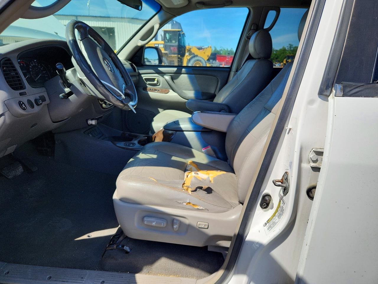 Toyota Sequoia Sr5
