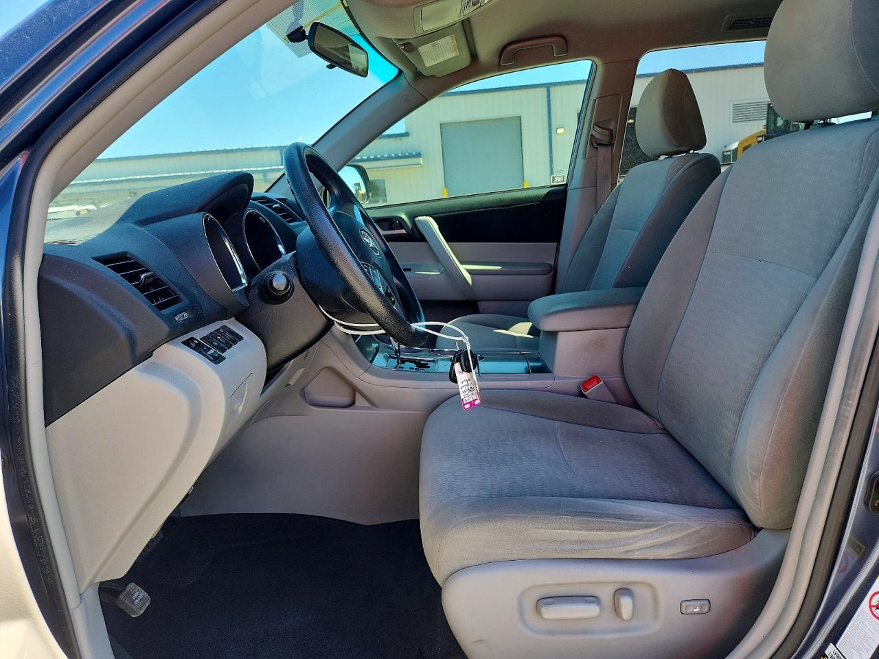 Toyota Highlander Base