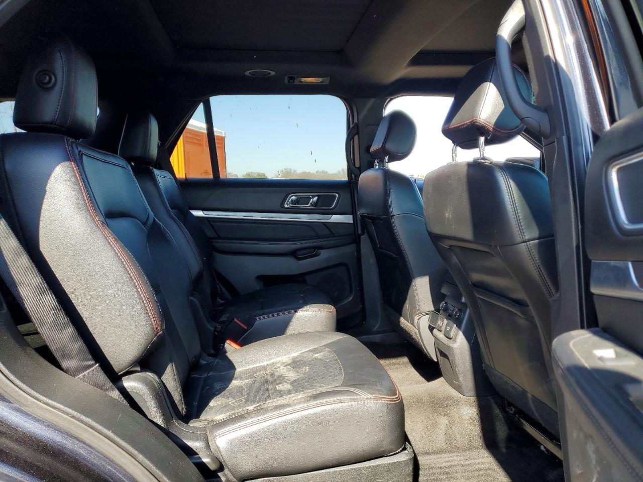Ford Explorer Sport