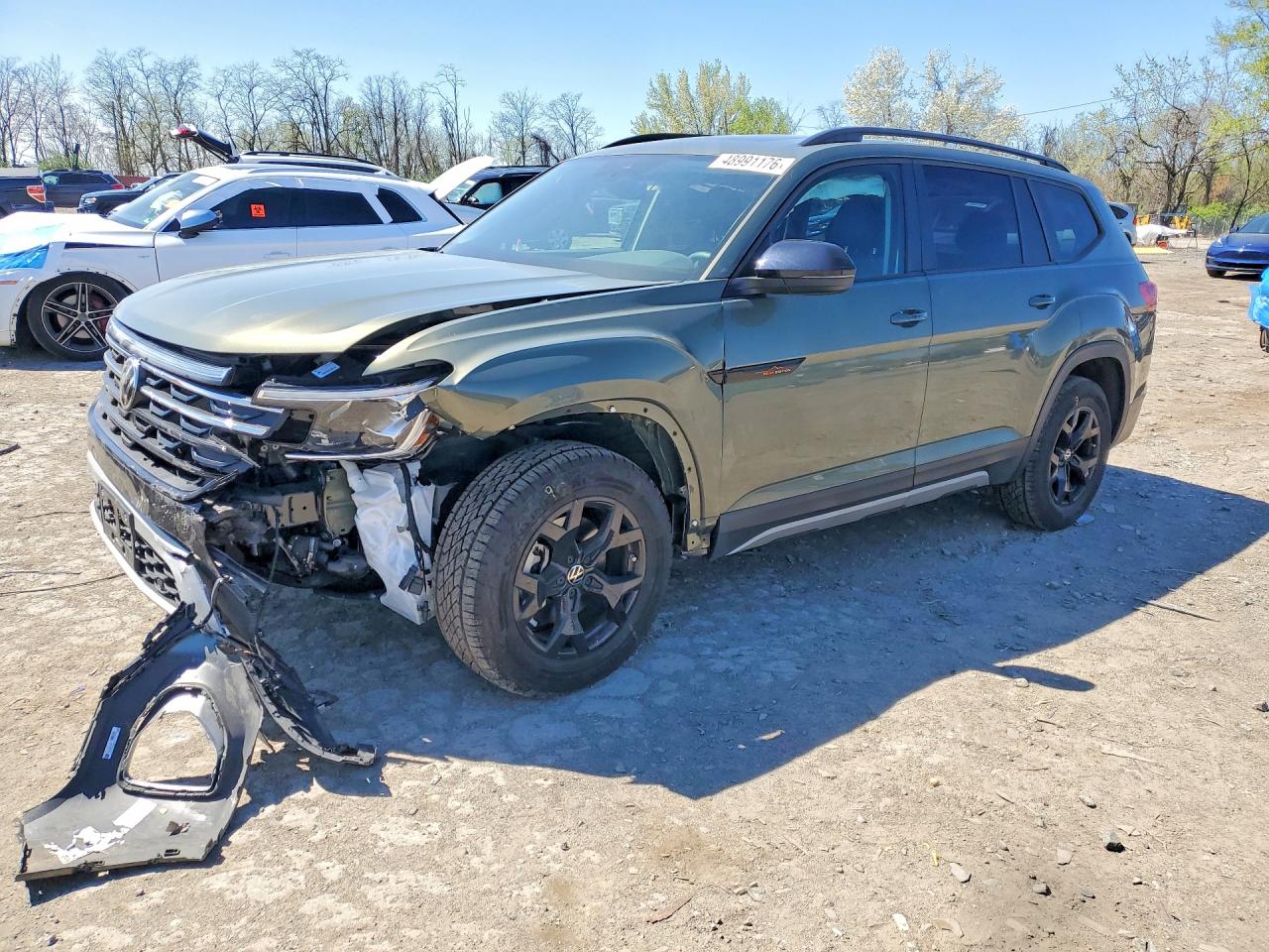 Salvage Volkswagen Atlas Image