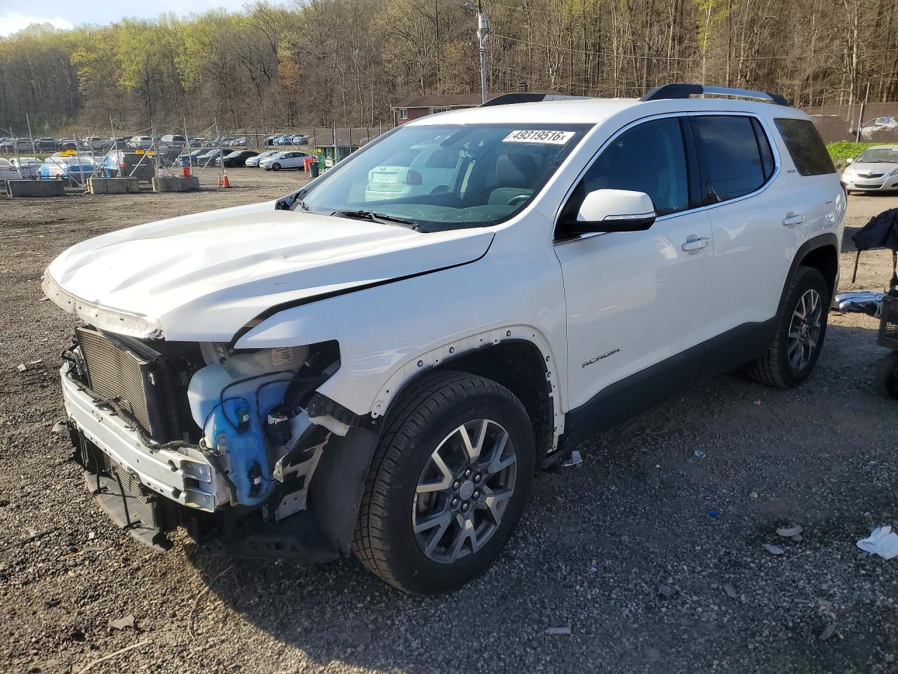 Salvage GMC Acadia Image