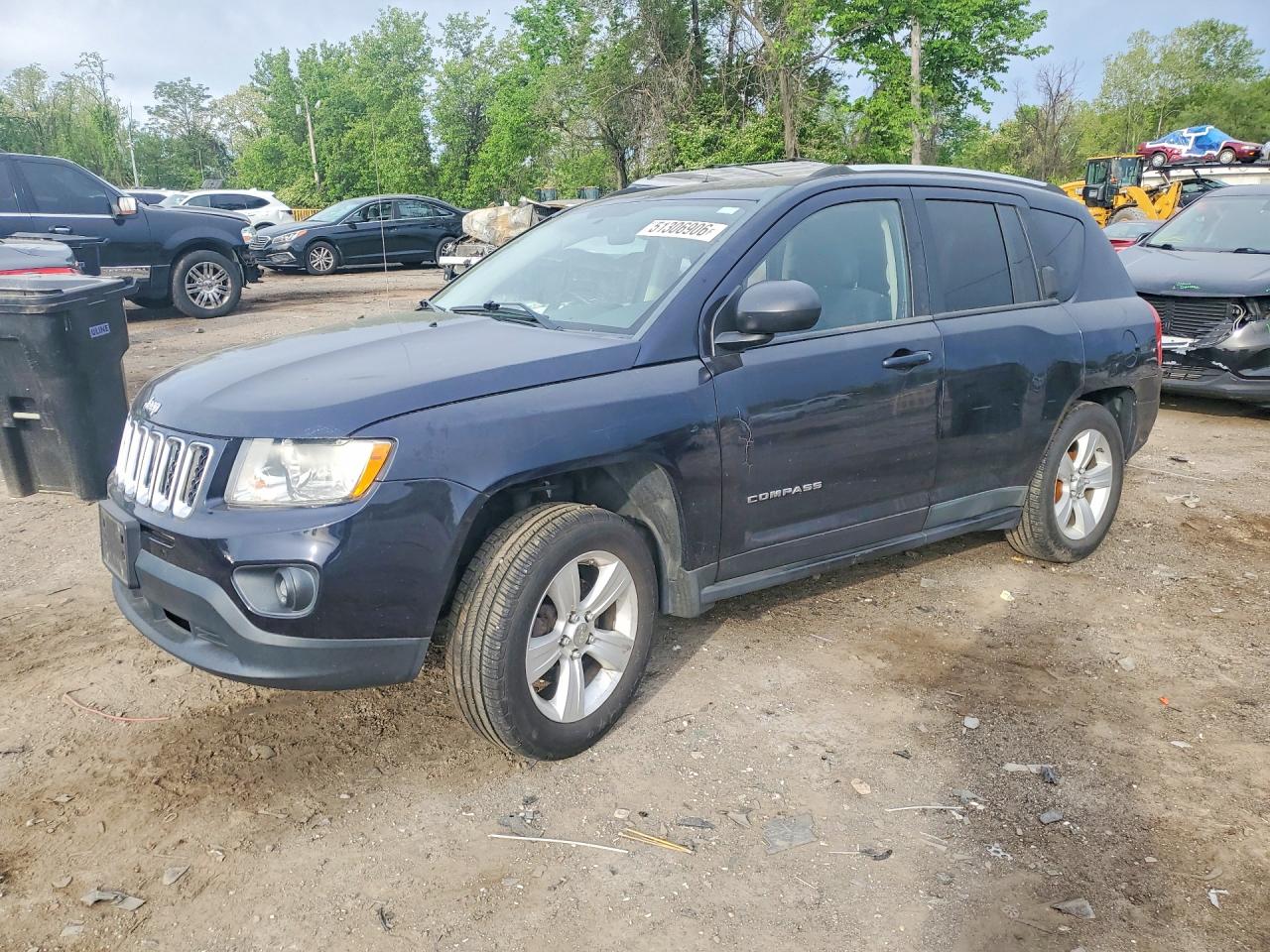 Salvage Jeep Compass Image