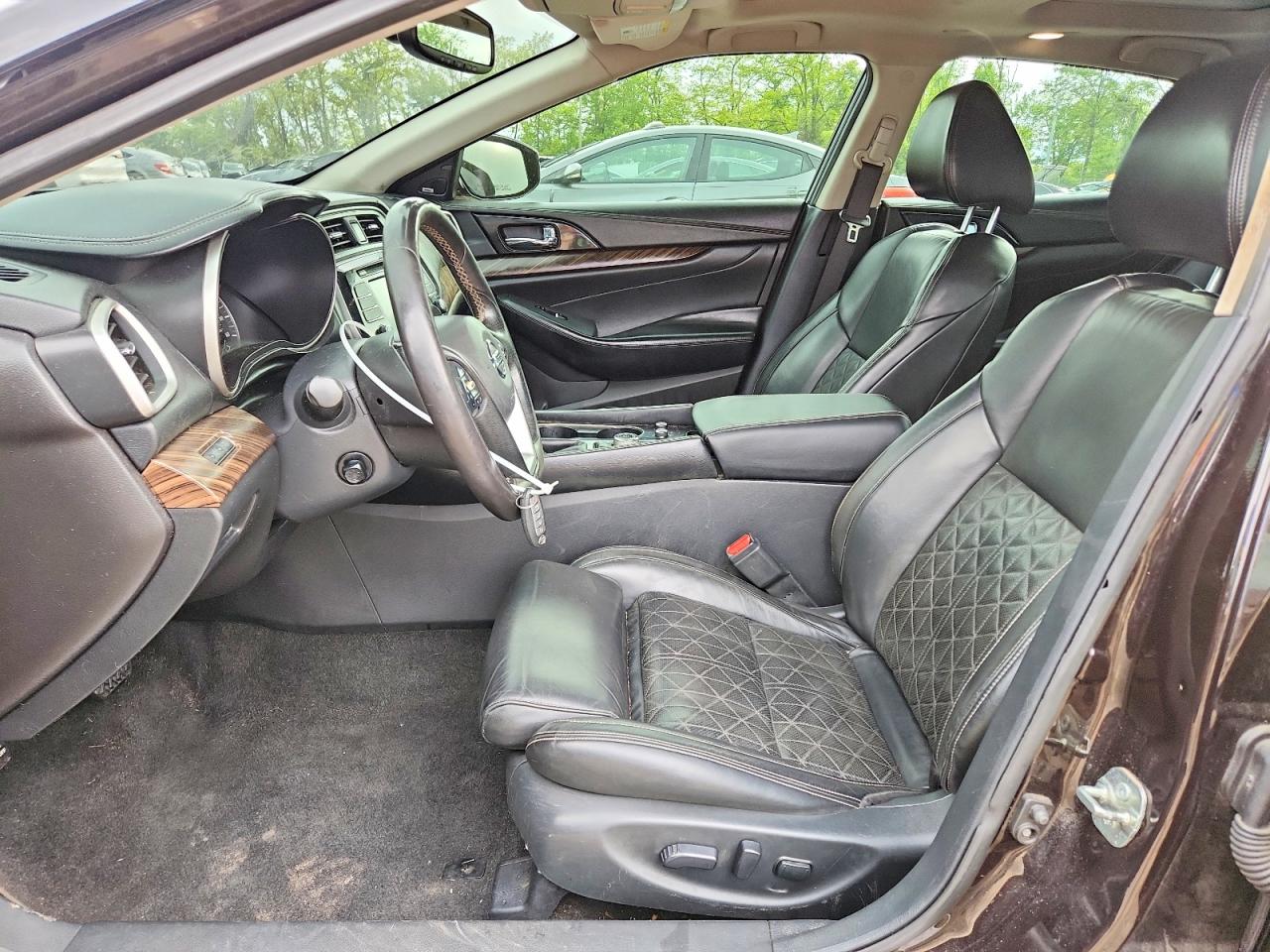 Nissan Maxima Platinum