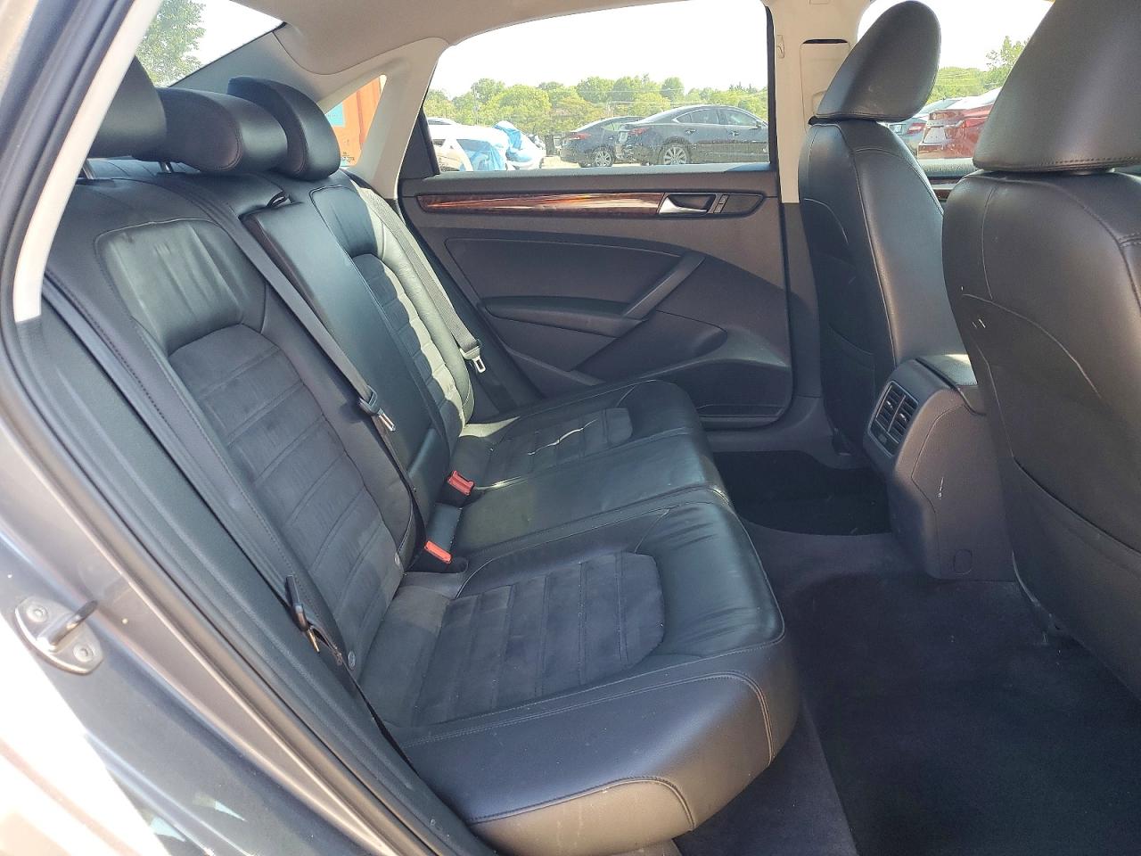 Volkswagen Passat Sel