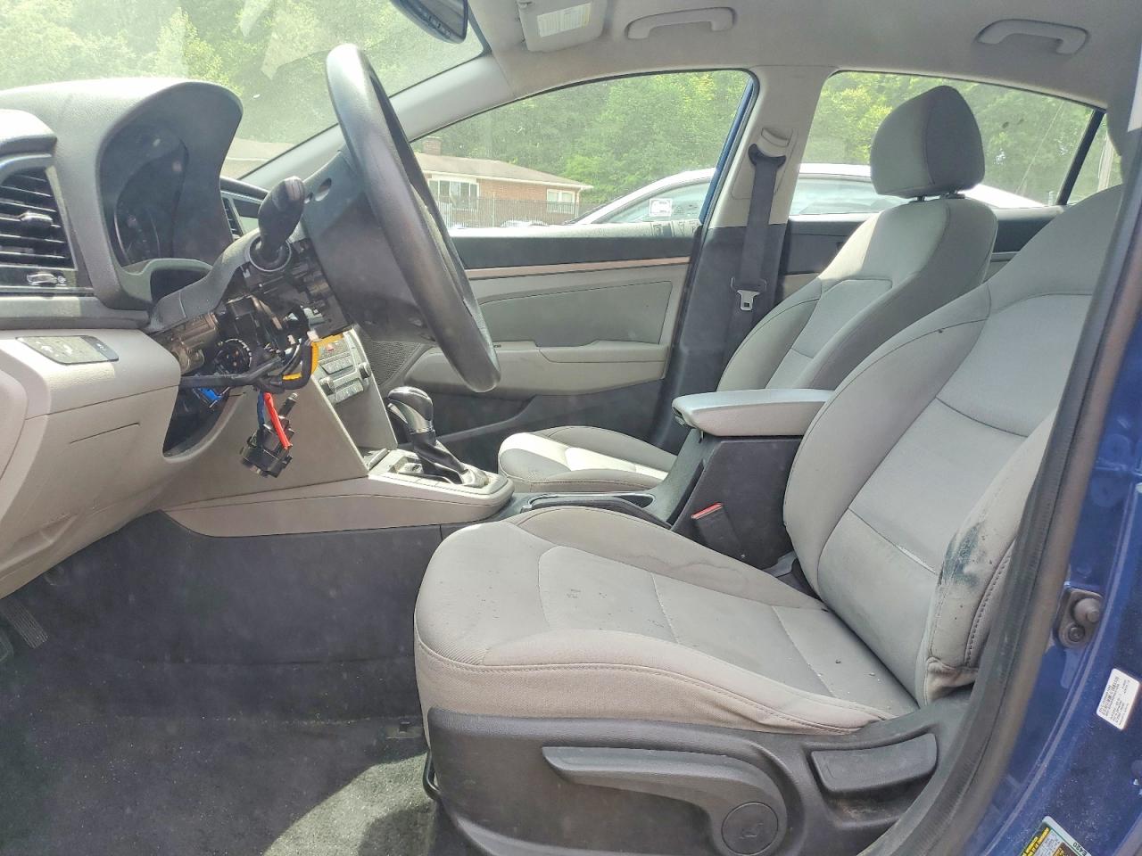 Hyundai ELANTRA Sel