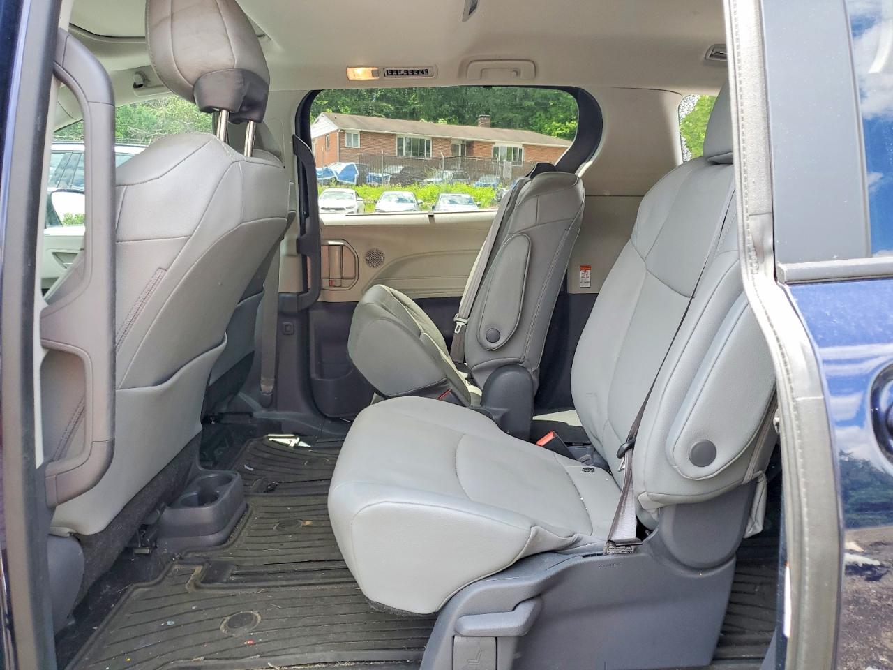 Toyota Sienna Xle
