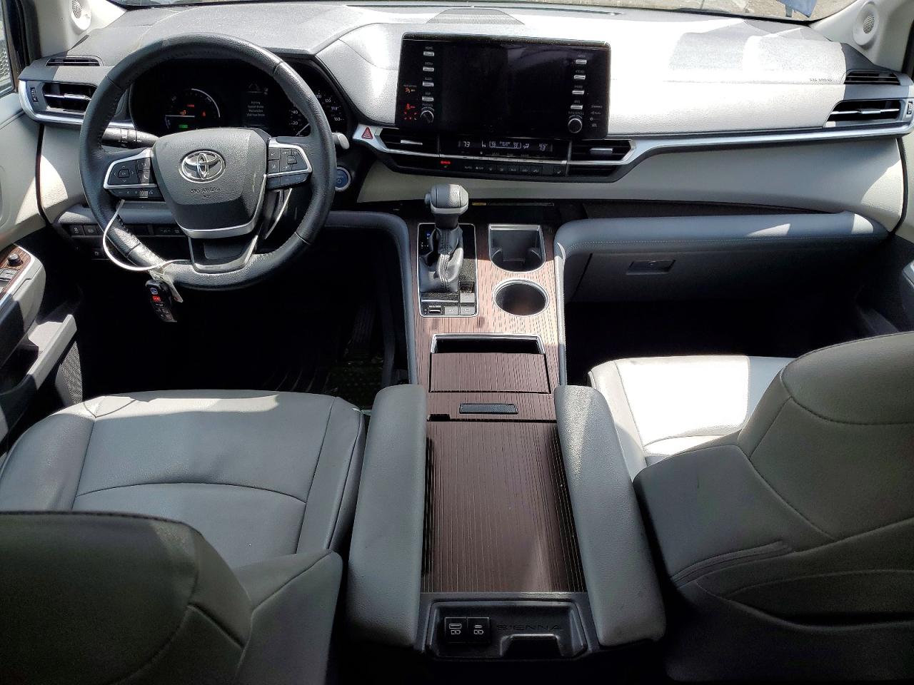 Toyota Sienna Xle