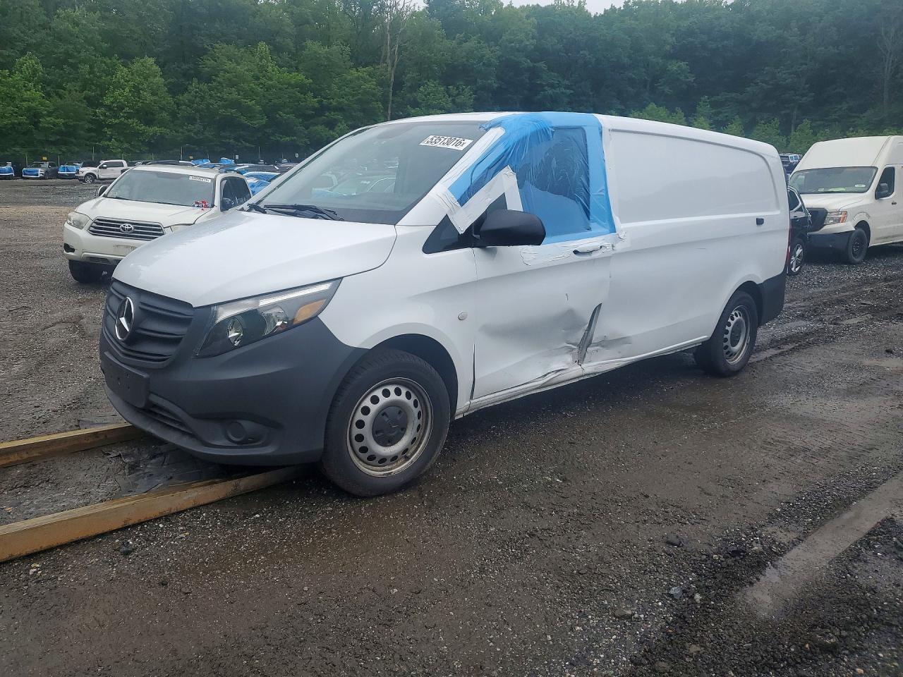 Salvage Mercedes-Benz Metris Image