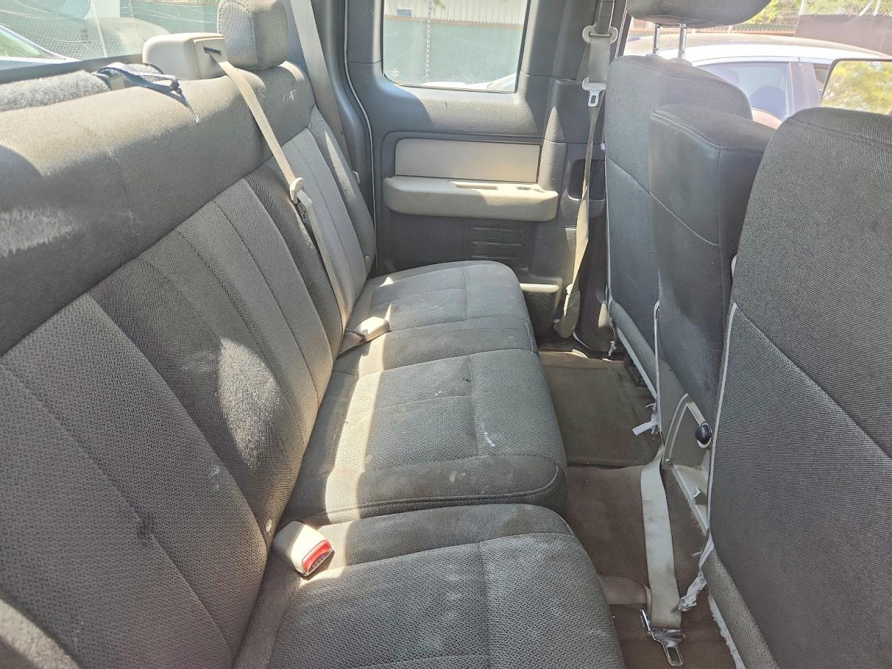 Ford F-150 Super Cab