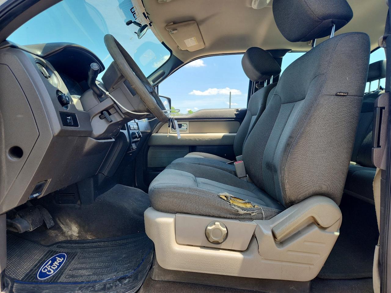 Ford F-150 Super Cab
