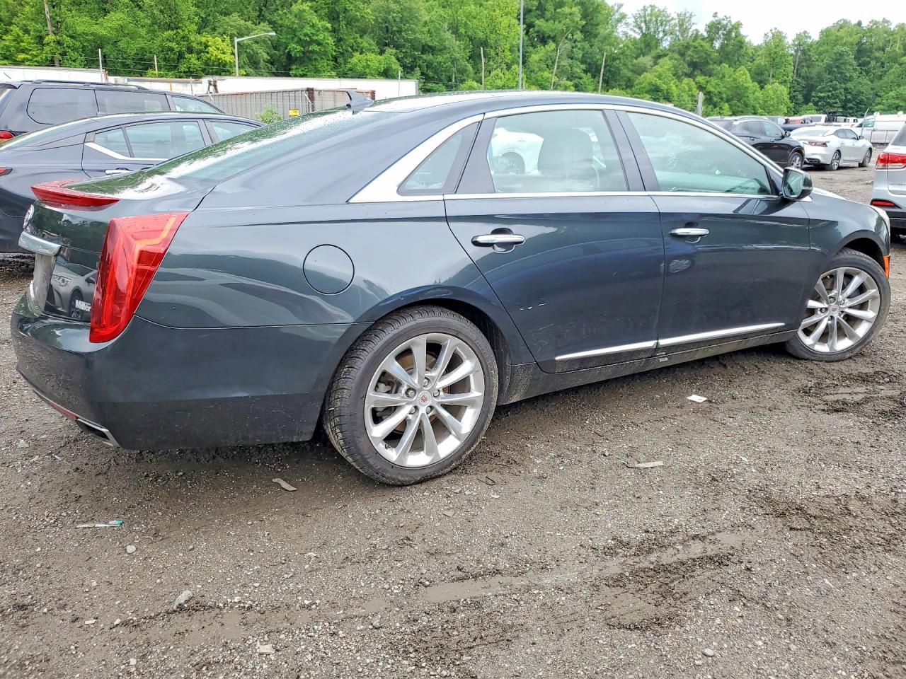 Cadillac XTS Luxury Collection