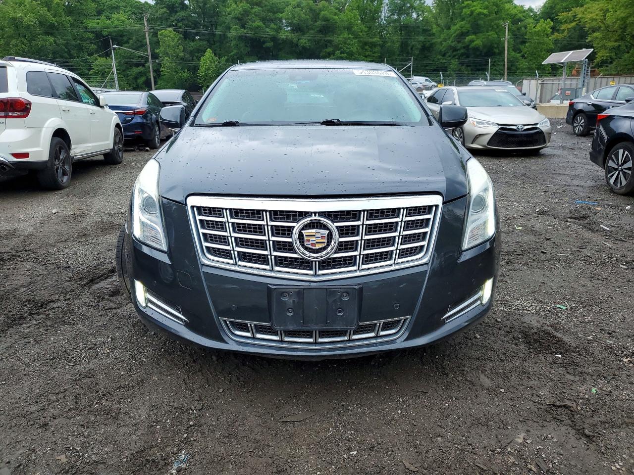 Cadillac XTS Luxury Collection