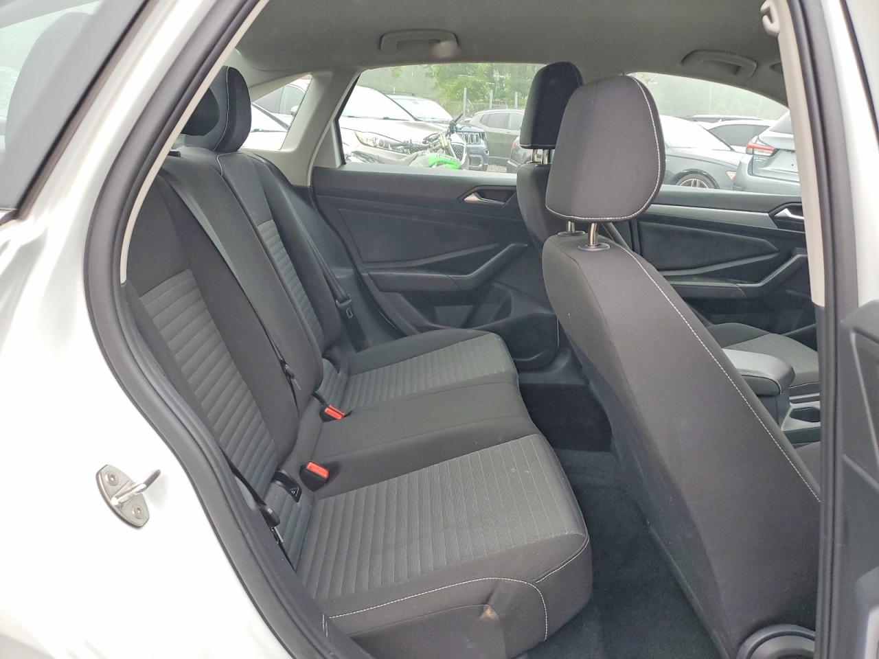 Volkswagen Jetta S