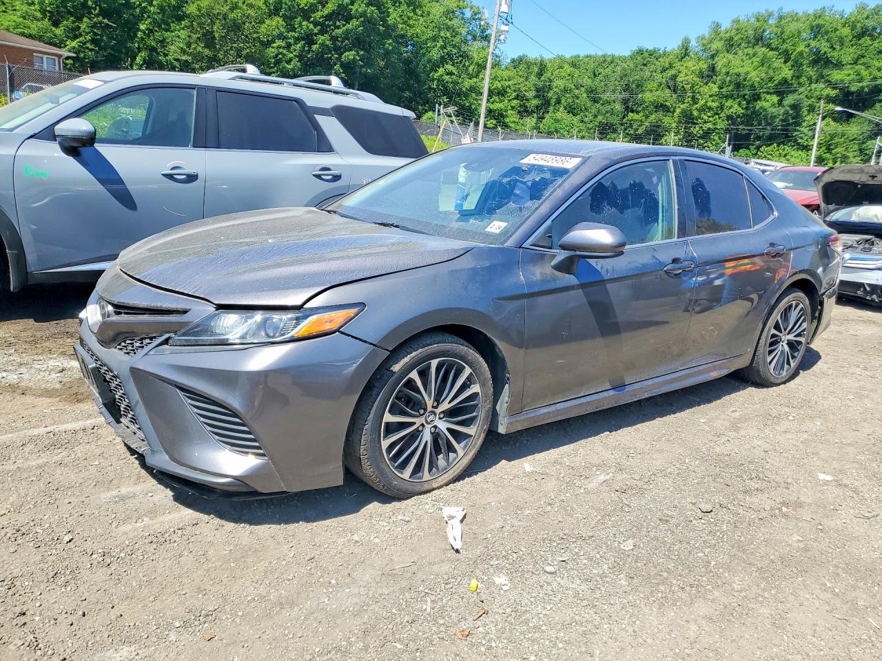 Salvage Toyota Camry Image