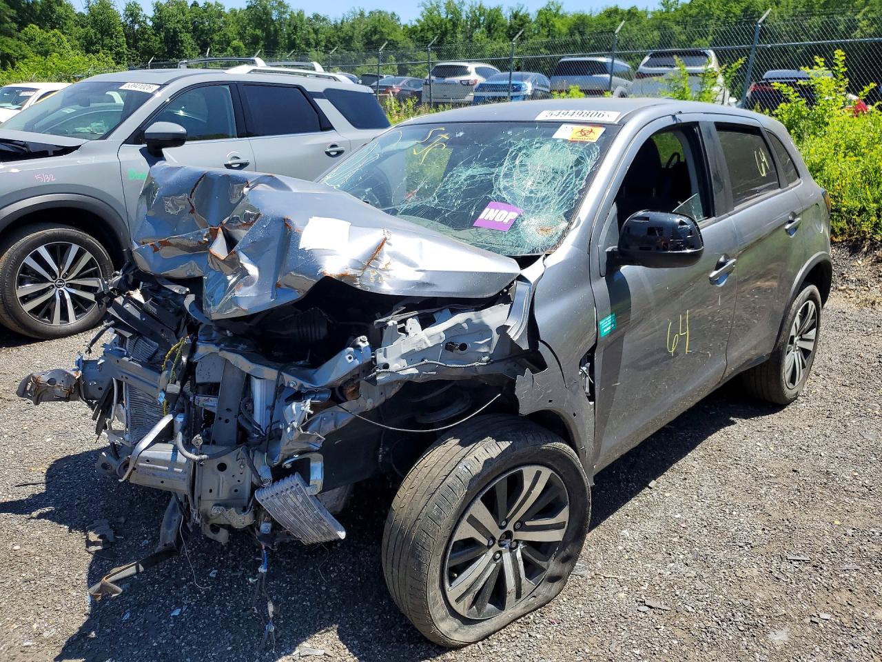 Salvage Mitsubishi Outlander Image