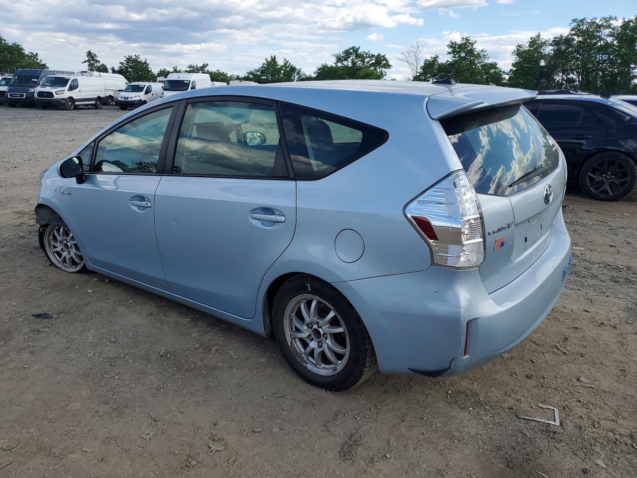 Toyota Prius v Three
