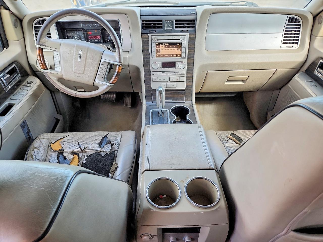 Lincoln Navigator