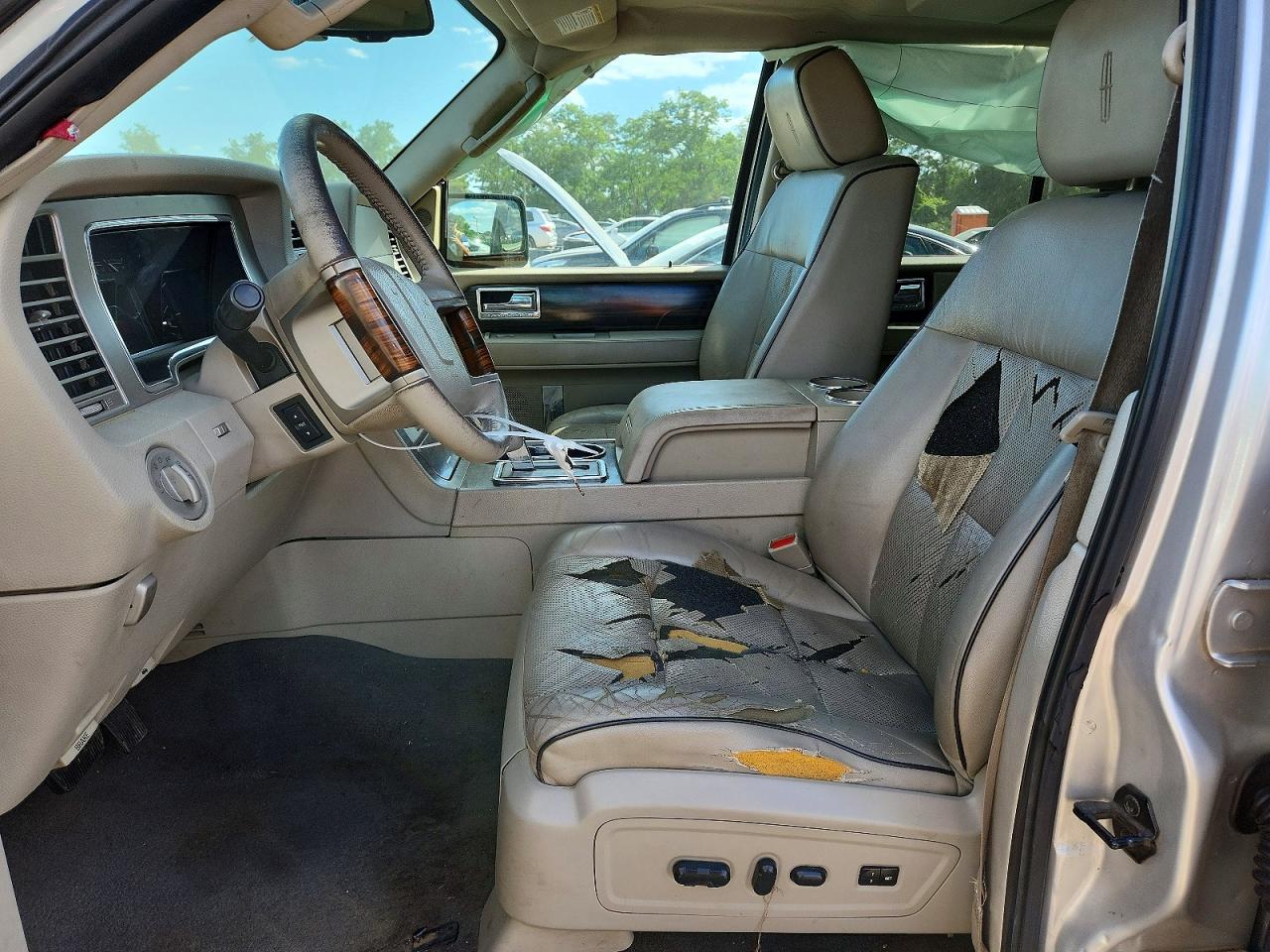 Lincoln Navigator