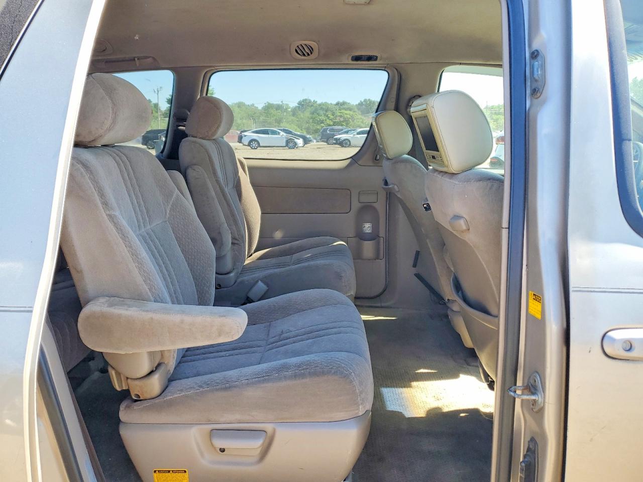 Toyota Sienna Ce