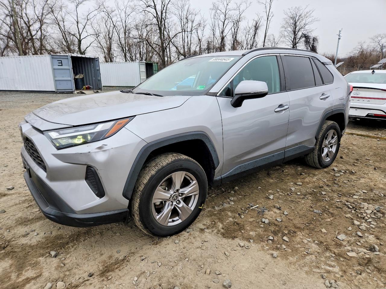 Salvage Toyota RAV4 Image