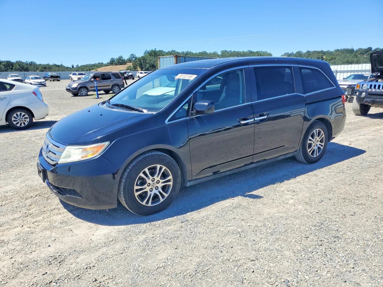Salvage Honda Odyssey Image
